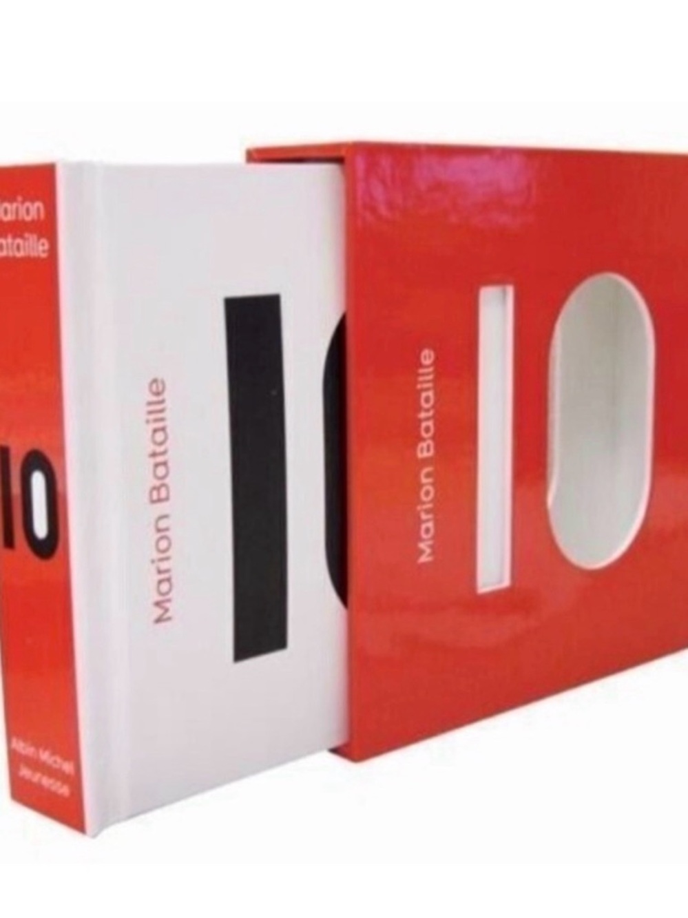 10 by Marion Bataille Pop Up
Art Book with Original Slipcase